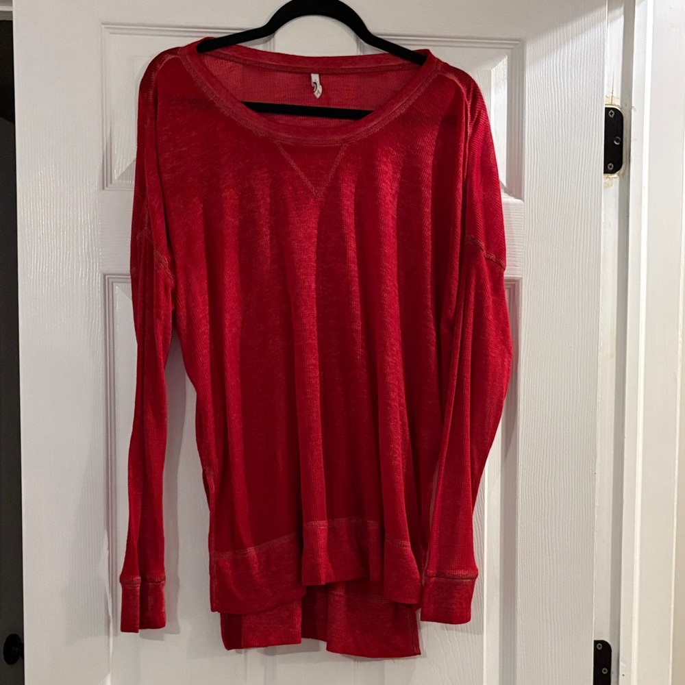 RED ROUND NECK LONG SLEEVE